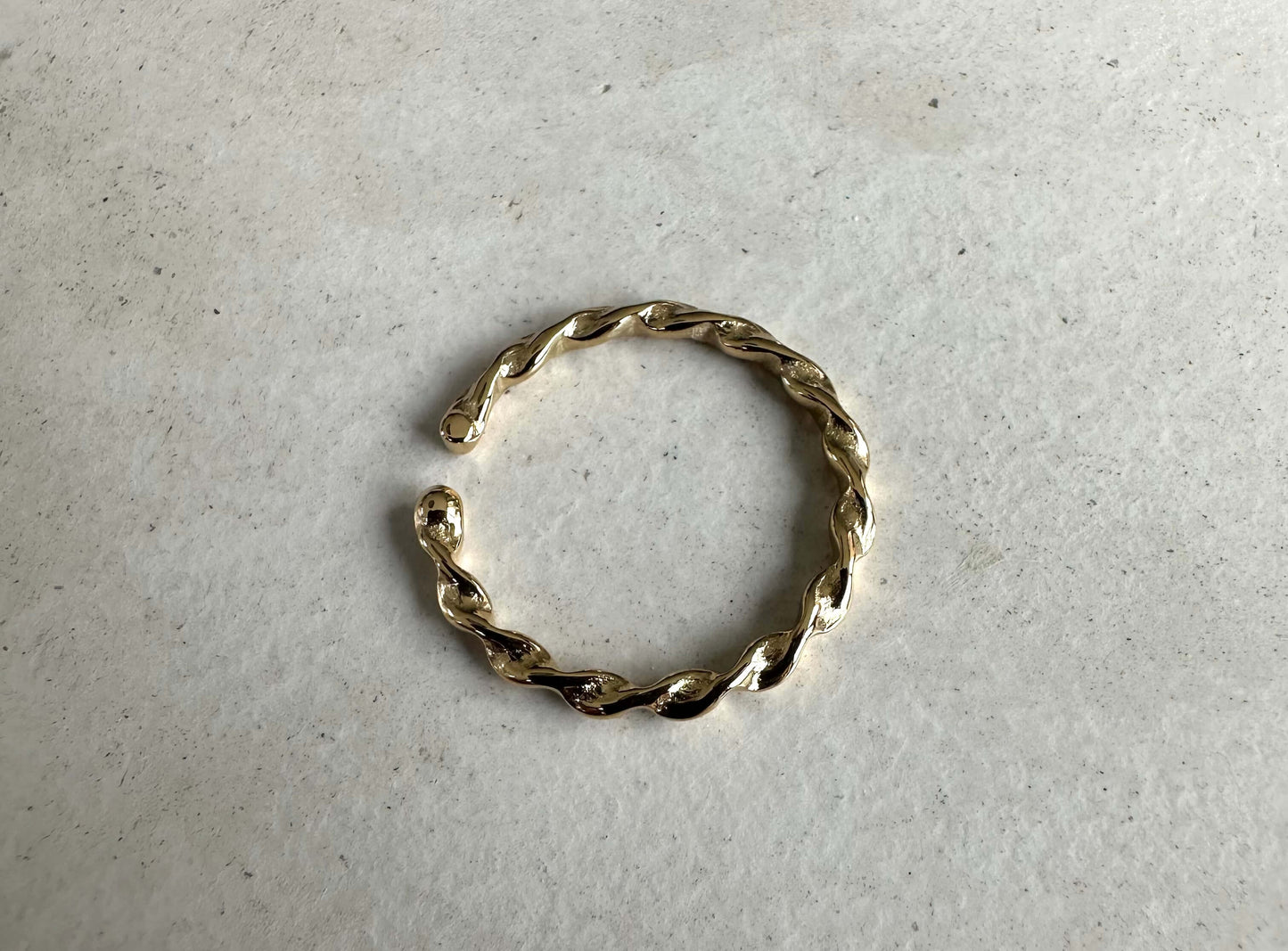 SINGLE Ring