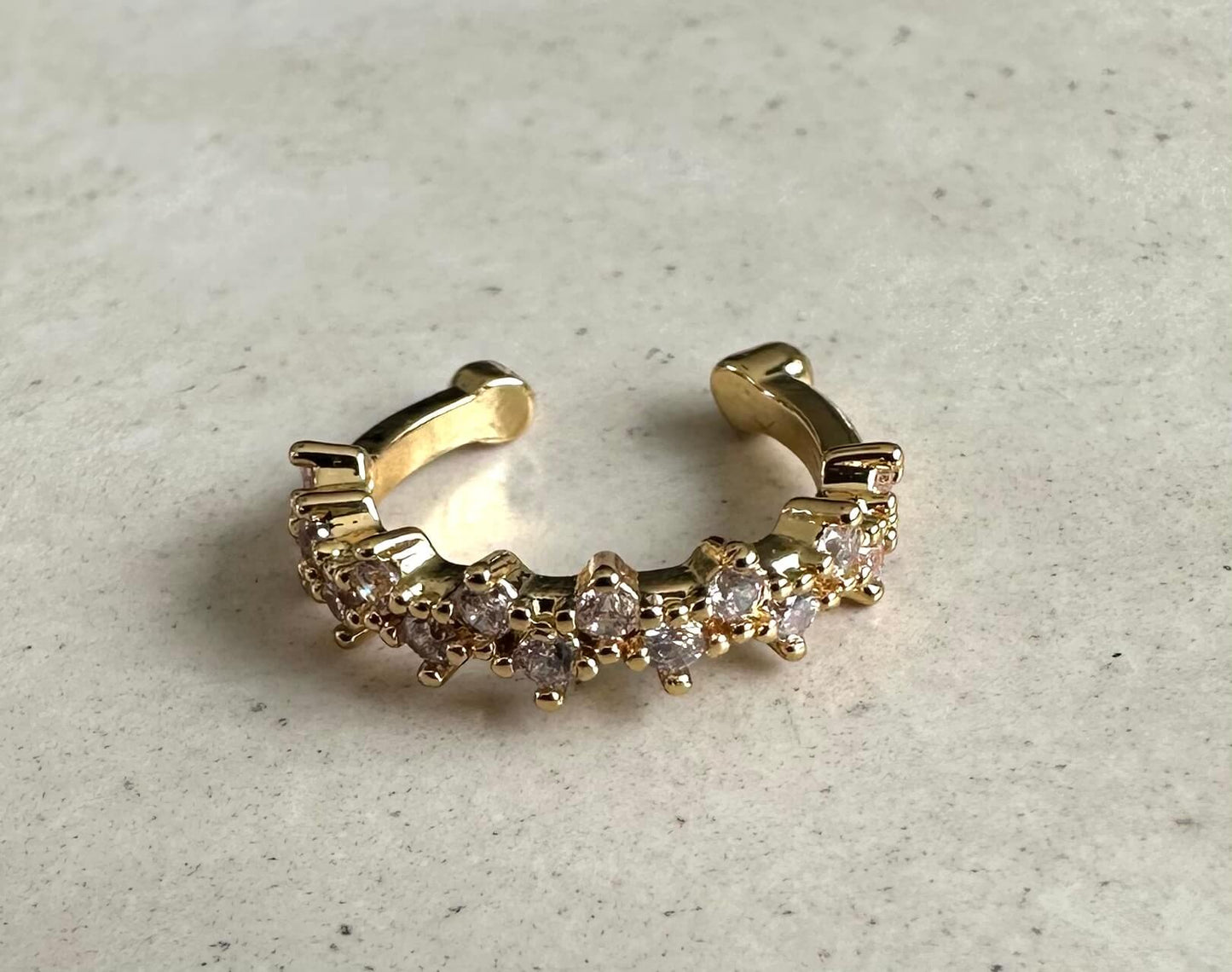 EAR CUFF - single row