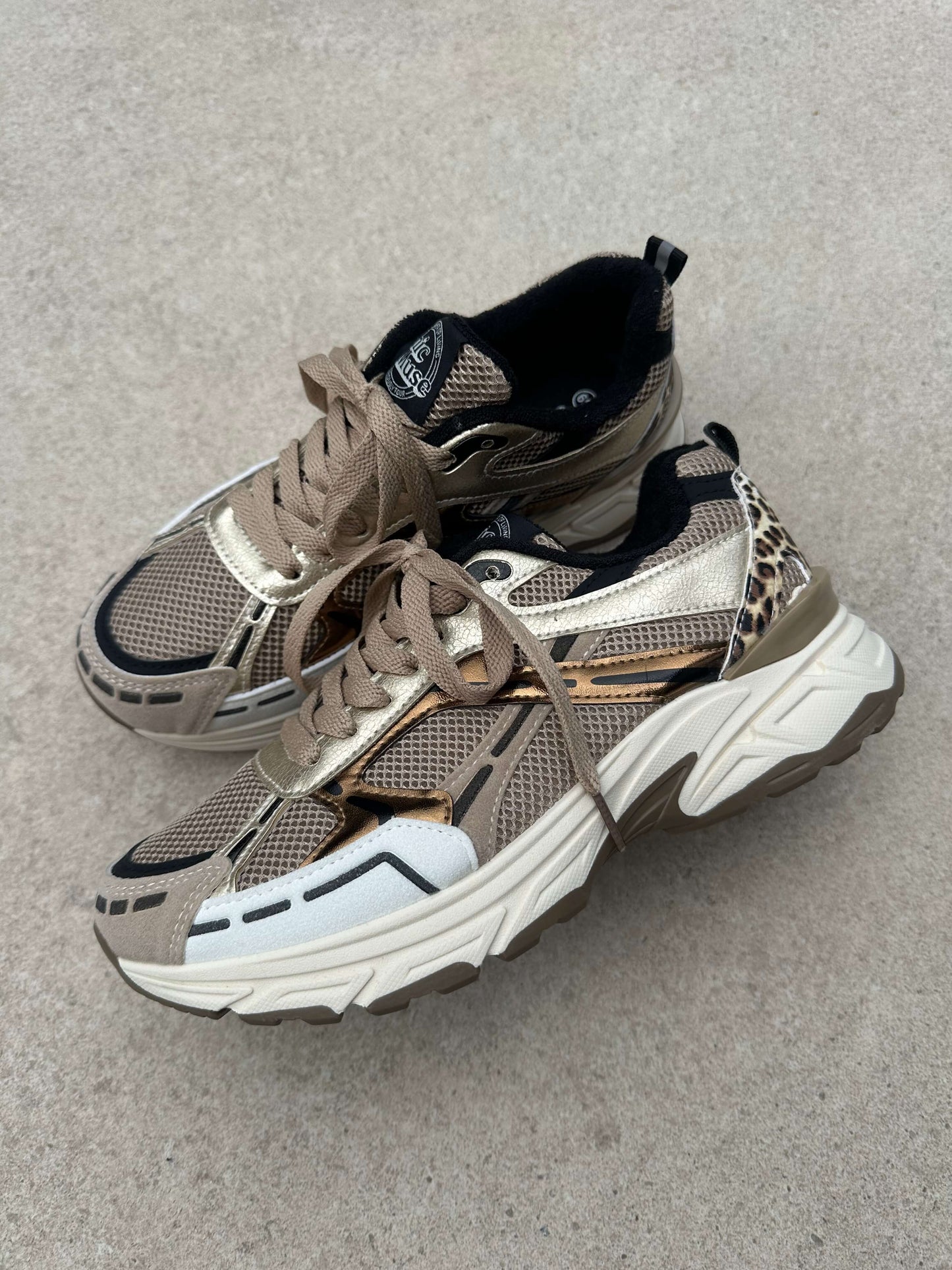 SAMMIE Sneakers