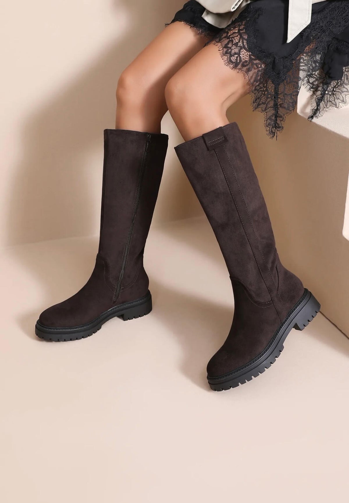 BESTIE Boots - brown
