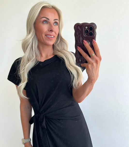 DILA T-shirt Dress - black